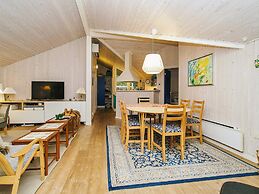 Cozy Retreat in Rorvig Haven-by Traum