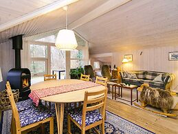 Cozy Retreat in Rorvig Haven-by Traum