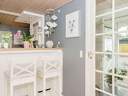 6 Person Holiday Home in Glesborg