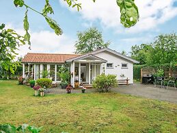 6 Person Holiday Home in Glesborg
