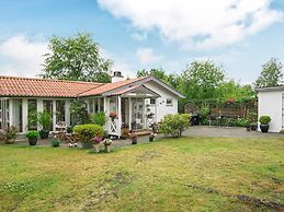 6 Person Holiday Home in Glesborg