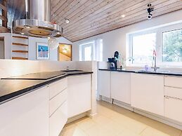 10 Person Holiday Home in Hjorring