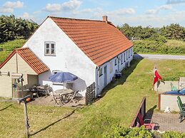 6 Person Holiday Home in Frostrup
