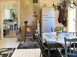 Country Cottage Near Ullared