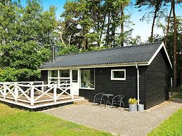 Tranquil Holiday Home in Hadsund near Sea