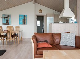 Delux Holiday Home in Lemvig With Whirlpool