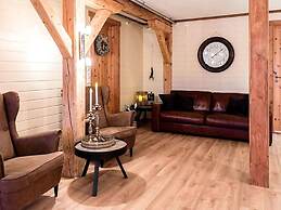 10 Person Holiday Home in Midsund