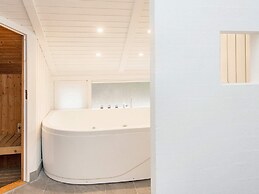 6 Person Holiday Home in Ebeltoft