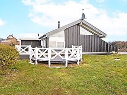 6 Person Holiday Home in Ebeltoft