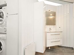 6 Person Holiday Home in Ebeltoft