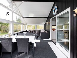 6 Person Holiday Home in Blavand