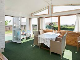 Panoramic Cottage Retreat-by Traum