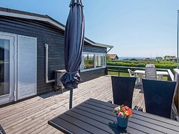 Panoramic Cottage Retreat-by Traum
