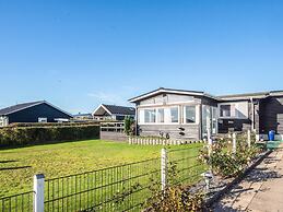 Panoramic Cottage Retreat-by Traum