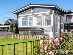 Panoramic Cottage Retreat-by Traum