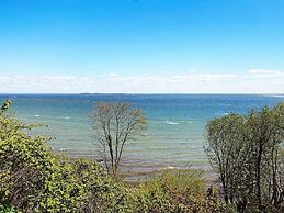 Panoramic Cottage Retreat-by Traum