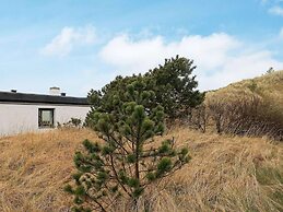 Secluded Dune Cottage-by Traum