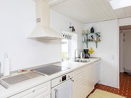 Secluded Dune Cottage-by Traum