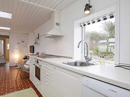 Secluded Dune Cottage-by Traum