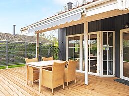 4 Person Holiday Home in Hemmet