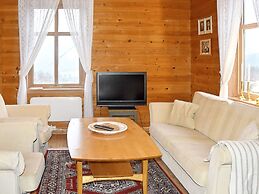 Secluded Mountain Retreat-by Traum