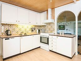 6 Person Holiday Home in Toftlund