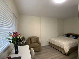 Old plum tree Style Suite