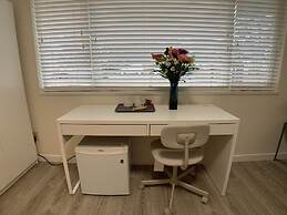 Old plum tree Style Suite