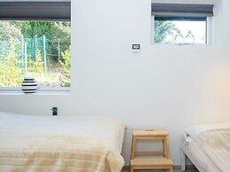 Tranquil Beach Retreat-by Traum