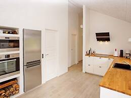 Tranquil Beach Retreat-by Traum