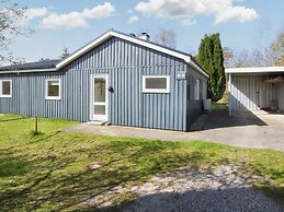 6 Person Holiday Home in Ebeltoft
