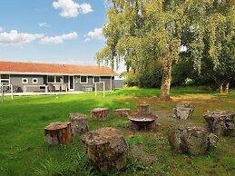 10 Person Holiday Home in Humble