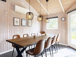 10 Person Holiday Home in Humble