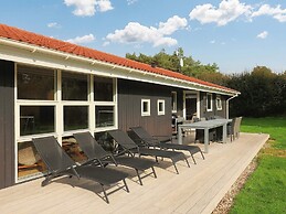 10 Person Holiday Home in Humble