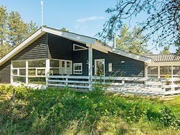 10 Person Holiday Home in Ebeltoft