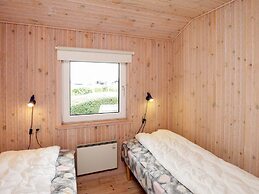 6 Person Holiday Home in Vinderup