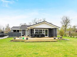 8 Person Holiday Home in Glesborg