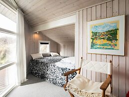 Spacious Holiday Home Nearby the National Park Loonse en Drunese Duine