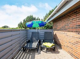 10 Person Holiday Home in Ringkobing