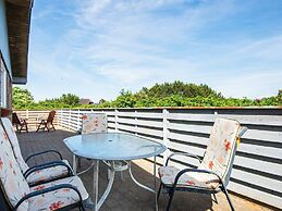 10 Person Holiday Home in Ringkobing