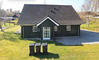8 Person Holiday Home in Logstrup-by Traum