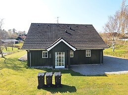 8 Person Holiday Home in Logstrup-by Traum
