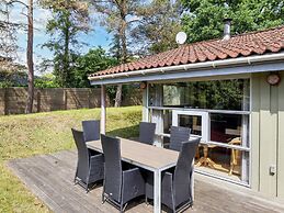 6 Person Holiday Home in Hadsund-by Traum