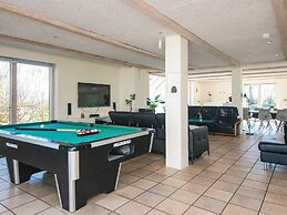 12 Person Holiday Home in Haderslev-by Traum