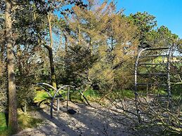 Cozy Holiday Home in Hemmet near Sea