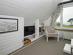 Cozy Holiday Home in Hemmet near Sea