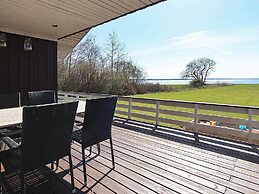 7 Person Holiday Home in Øster Assels