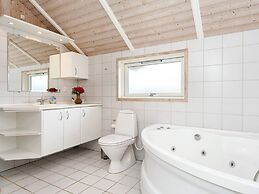 8 Person Holiday Home in Juelsminde-by Traum