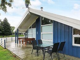 8 Person Holiday Home in Hals-by Traum