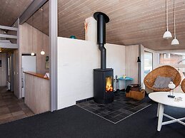 10 Person Holiday Home in Henne